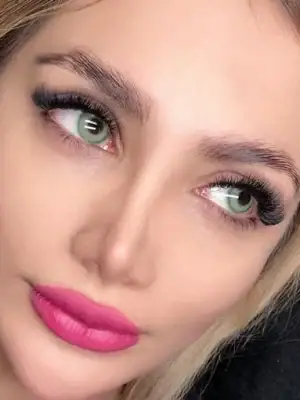 خرید لنز رنگی سبز دهب منثا