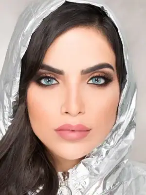 خرید لنز رنگی آبی ویکتوریا دیوا می