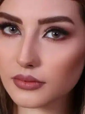خرید لنز رنگی عسلی جمستون کول سیئنا اکره