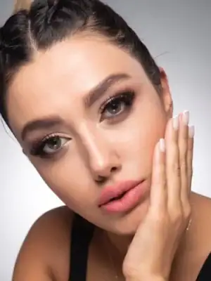 خرید لنز رنگی سبز عسلی رینبو سول براون تن 2