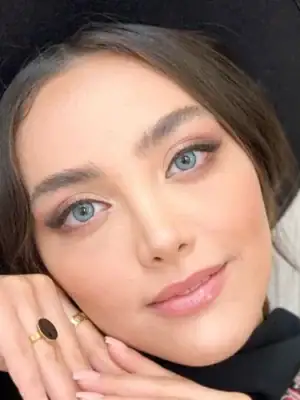 خرید لنز رنگی آبی شیخ بیوتی آکوا