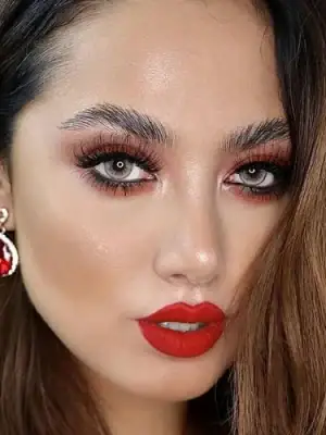 خرید لنز رنگی طوسی عسلی دهب کارامل