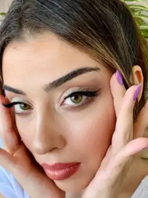 خرید لنز رنگی سبز عسلی هیپنوس استار گرین