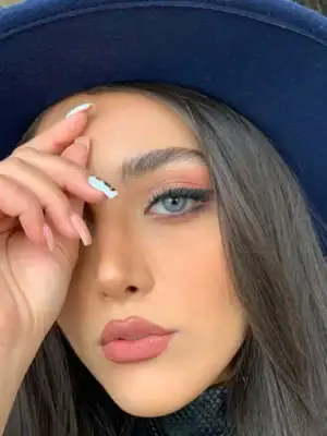 خرید لنز رنگی آبی عسلی اف ایکس نیل بلو