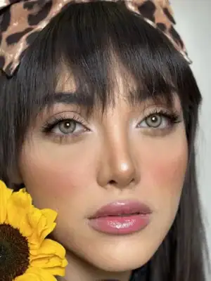 خرید لنز رنگی سبز عسلی سلنا انیسا