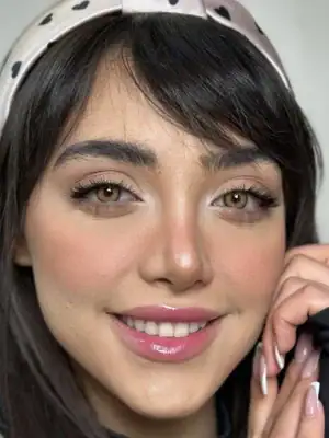 خرید لنز رنگی عسلی سلنا بلونا