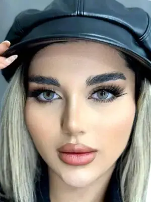 خرید لنز رنگی طوسی سبز یونیک والرین