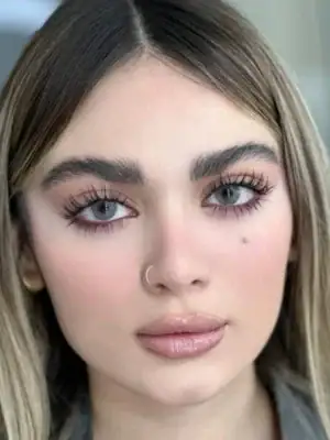 خرید لنز رنگی طوسی آبی آیس کالر شاینی گری