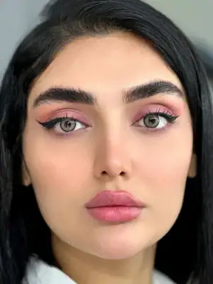 خرید لنز رنگی طوسی عسلی یونیک آزلیا