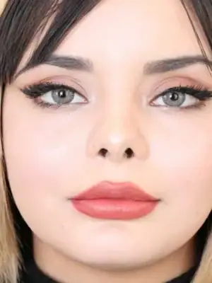 خرید لنز رنگی طوسی سبز ایفوریا گری