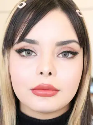 خرید لنز رنگی طوسی عسلی ایفوریا هیزل