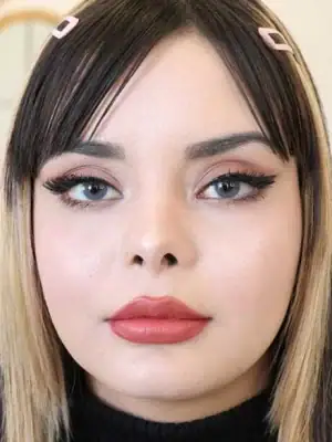 خرید لنز رنگی آبی عسلی ایفوریا نیل