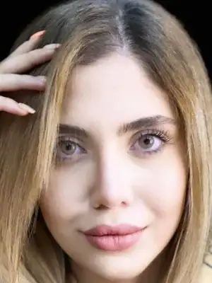 خرید لنز رنگی سبز عسلی ایفوریا پوکت
