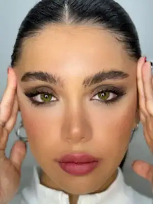 خرید لنز رنگی سبز عسلی سلنا رینگ گرین